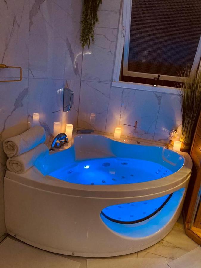 Votre Escale Boule D Or Sauna & Spa Niort Exterior foto